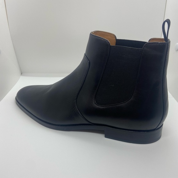 Hugo Boss Mens size 10.5 Chelsea (Brand New)